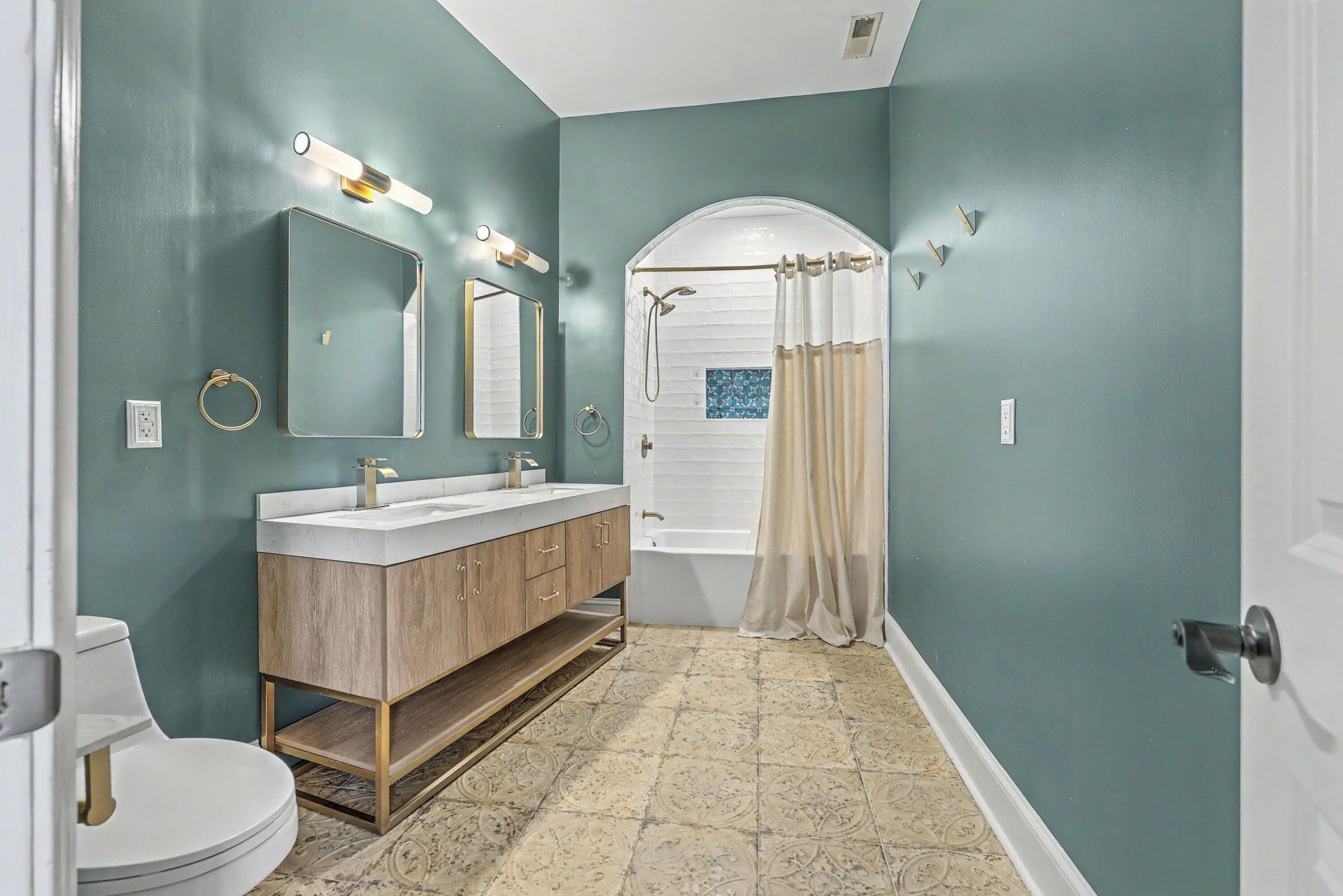 539 Central Avenue Photo 11