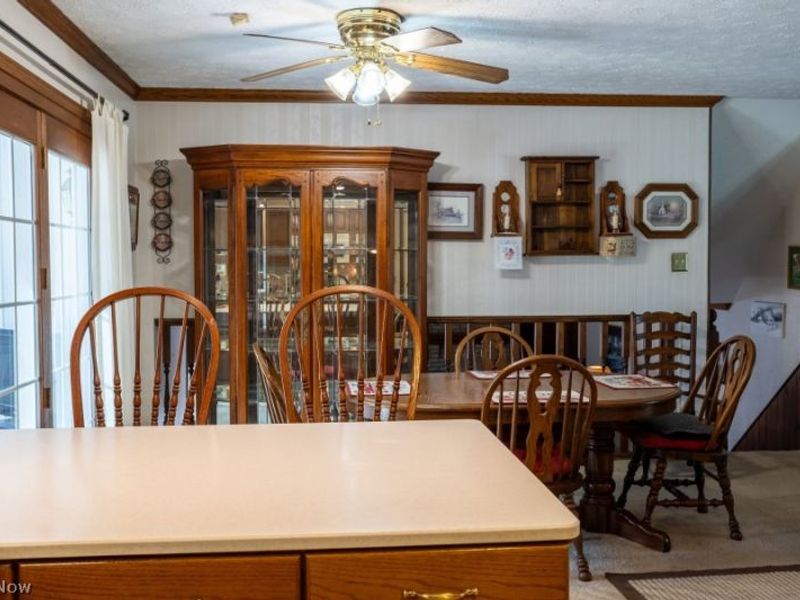 8639 Candlewood Avenue NW, North Canton, OH 44720 Photo 5