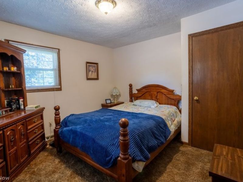 8639 Candlewood Avenue NW, North Canton, OH 44720 Photo 9