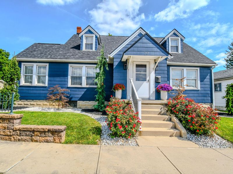 717 W Main Street, Tipp City, OH 45371 Photo 1