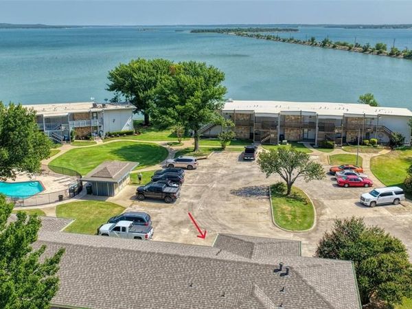 109 Harbor Drive , Unit 205, Runaway Bay, TX 76426