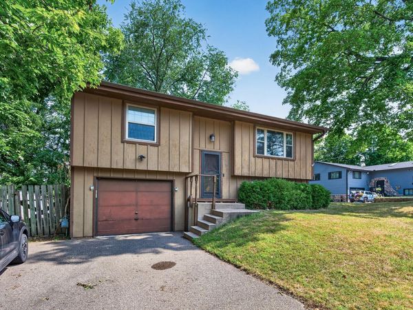 5190 Three Points Boulevard, Mound, MN 55364