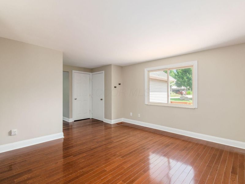 5113 Wolf Run Drive , Columbus, OH 43230 Photo 10