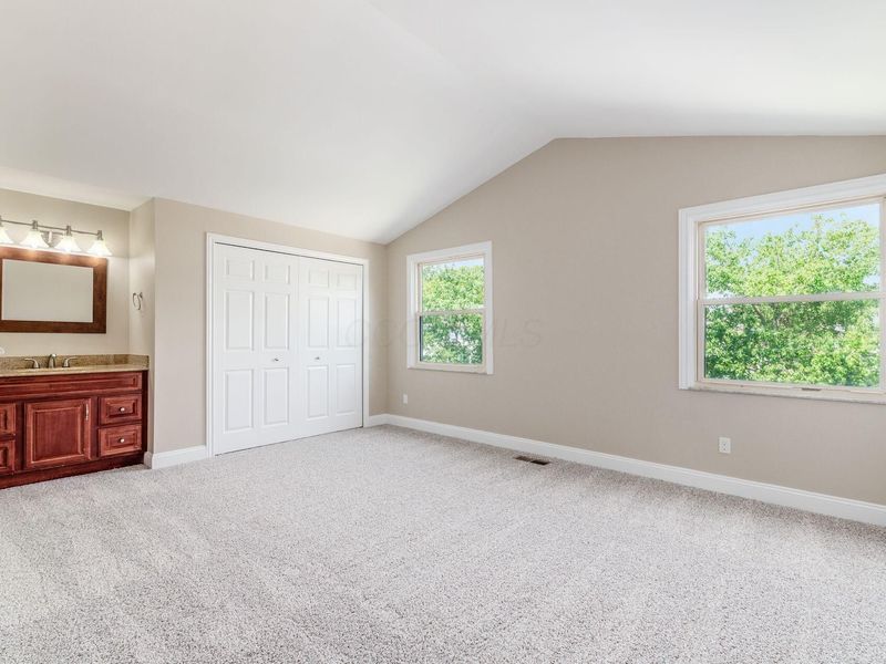 5113 Wolf Run Drive , Columbus, OH 43230 Photo 17