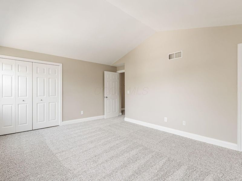 5113 Wolf Run Drive , Columbus, OH 43230 Photo 18