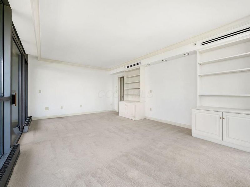 1 Miranova Place, Unit 925, Columbus, OH 43215 Photo 13
