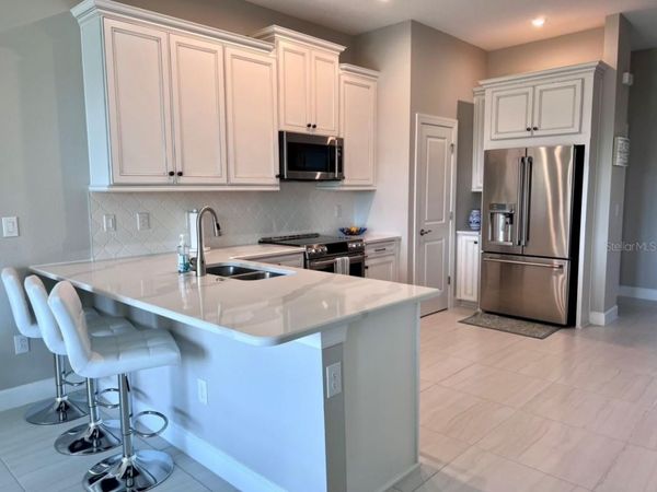 5569 CANNES CIRCLE , SARASOTA, FL 34231