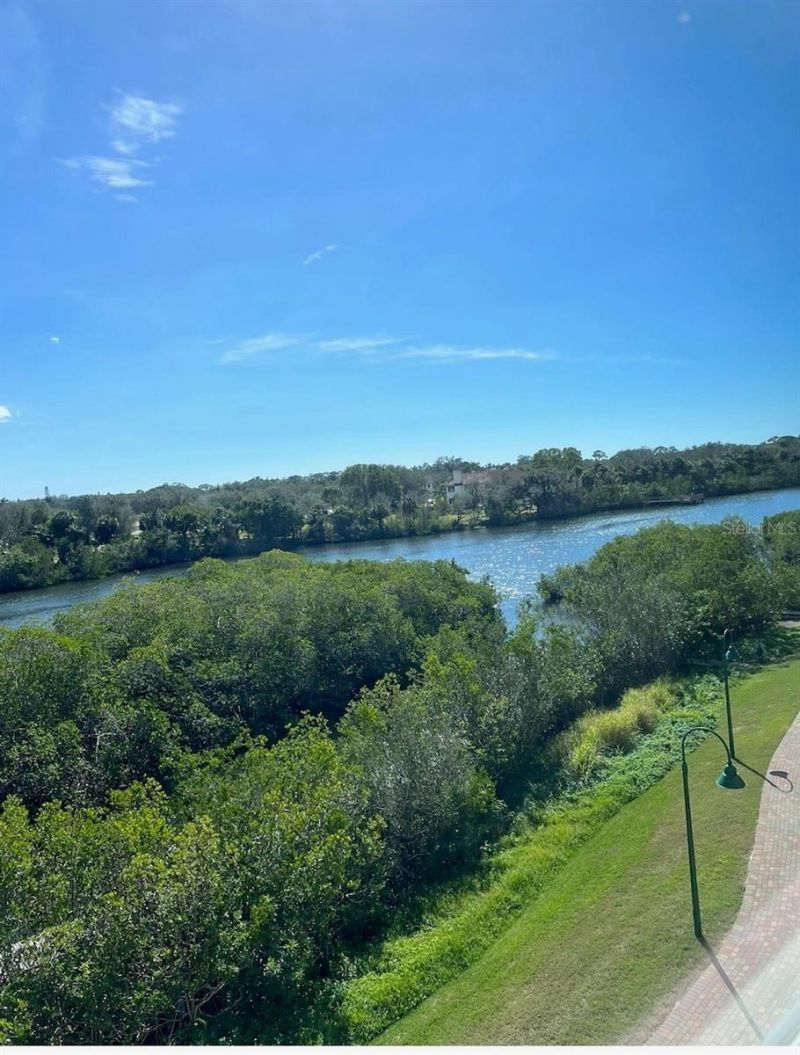 5569 Cannes Circle, Sarasota, FL 34231 Photo
