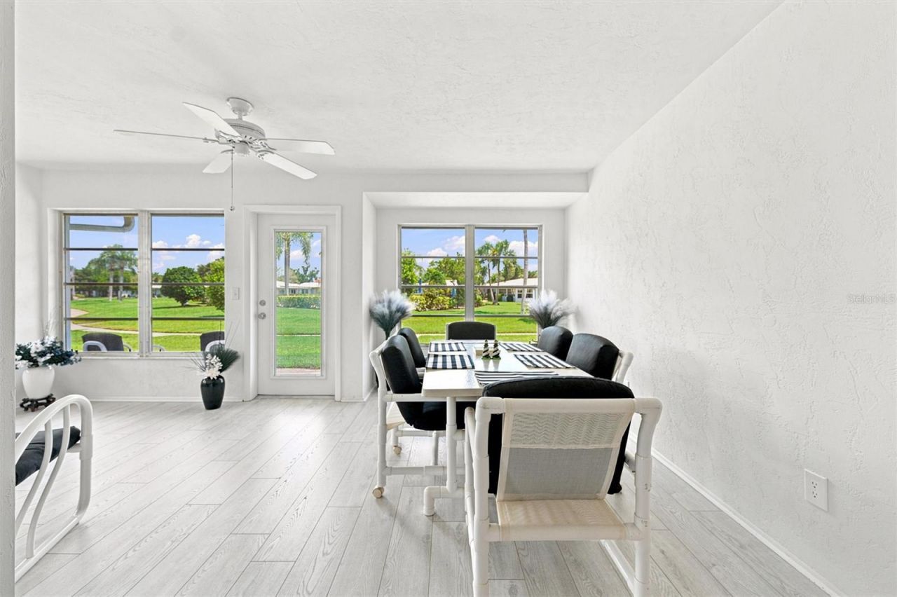 3626 Medford Lane, Unit 1537, Sarasota, FL 34232 Photo