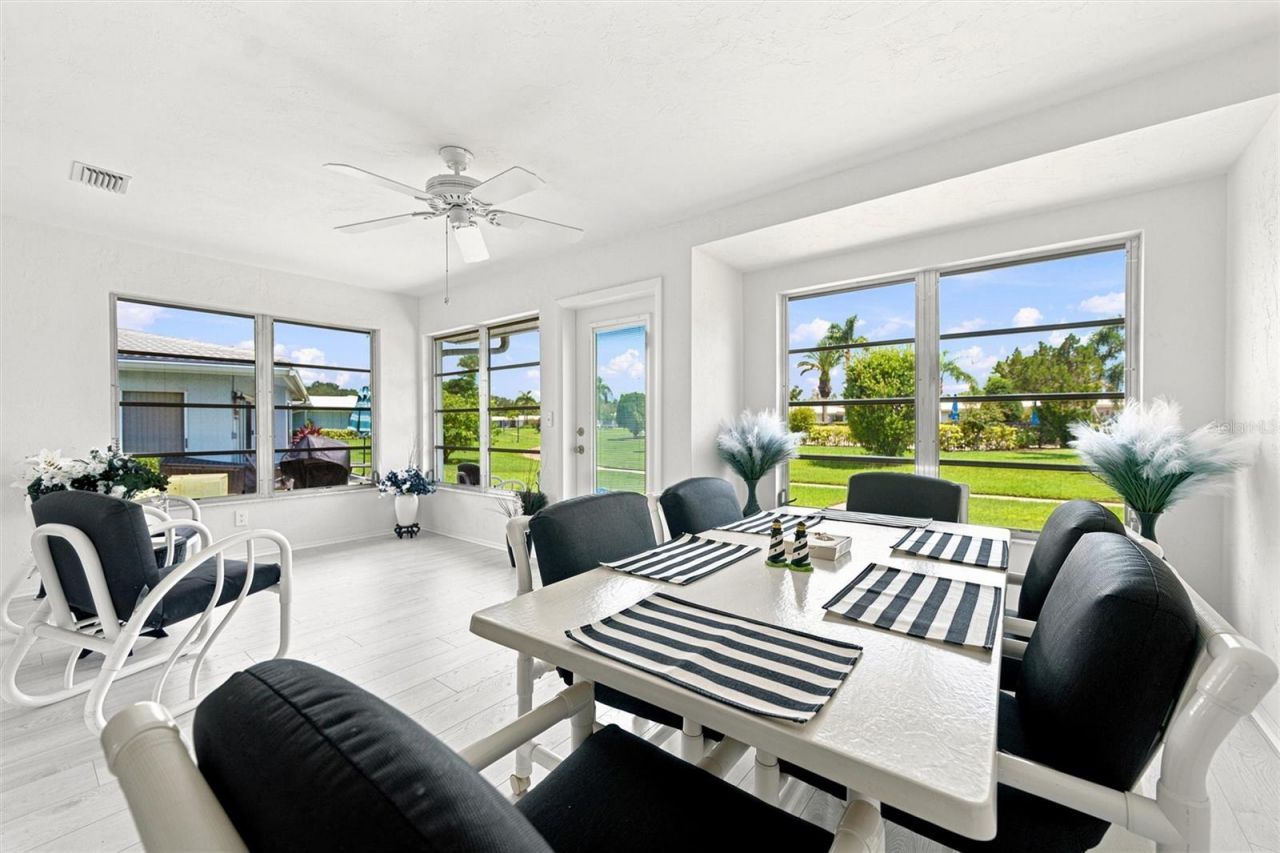 3626 Medford Lane, Unit 1537, Sarasota, FL 34232 Photo
