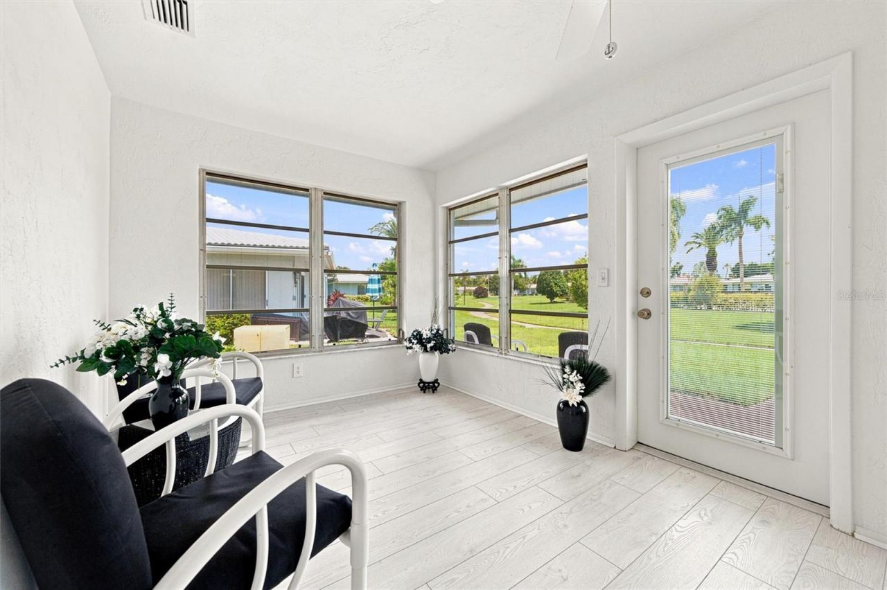 3626 Medford Lane, Unit 1537, Sarasota, FL 34232 Photo
