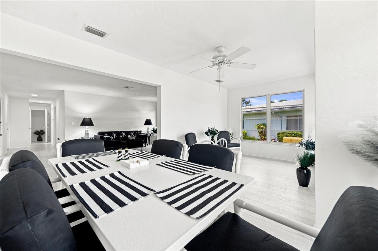 3626 Medford Lane, Unit 1537, Sarasota, FL 34232 Photo