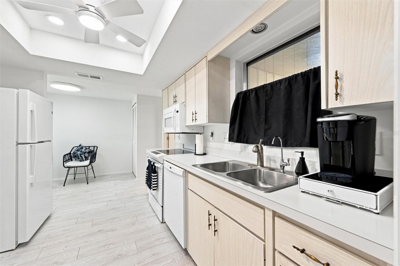 3626 Medford Lane, Unit 1537, Sarasota, FL 34232 Photo
