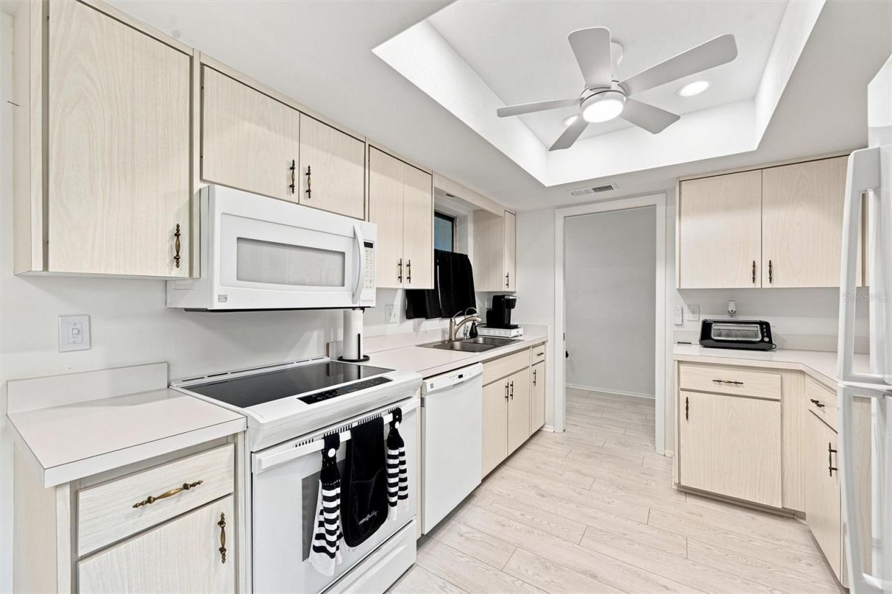 3626 Medford Lane, Unit 1537, Sarasota, FL 34232 Photo