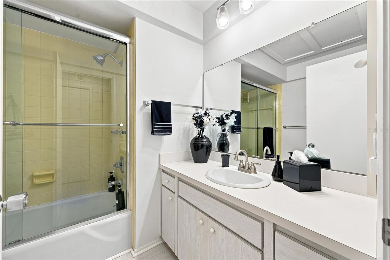 3626 Medford Lane, Unit 1537, Sarasota, FL 34232 Photo