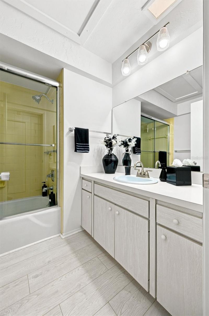 3626 Medford Lane, Unit 1537, Sarasota, FL 34232 Photo