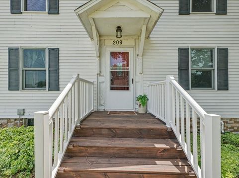 Main Photo
