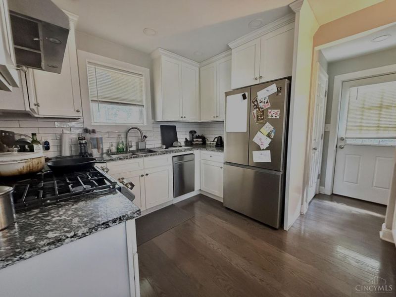 709 Mcmakin Avenue, Cincinnati, OH 45232 Photo 14
