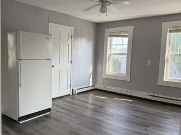 112 Arizona St, Unit 3, Fall River, MA 02723