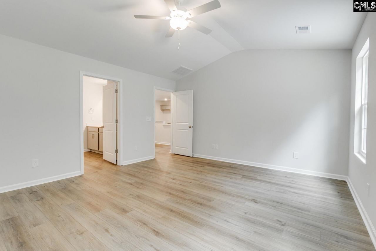 6027 Edgemont Court  Photo 16
