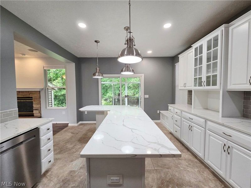 1901 Pembrooke Lane, Avon, OH 44011 Photo 13