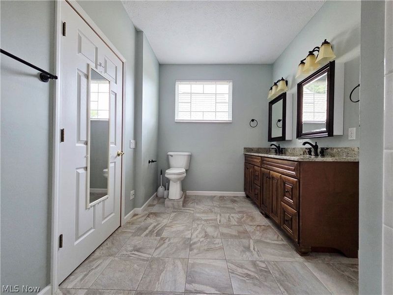 1901 Pembrooke Lane, Avon, OH 44011 Photo 29