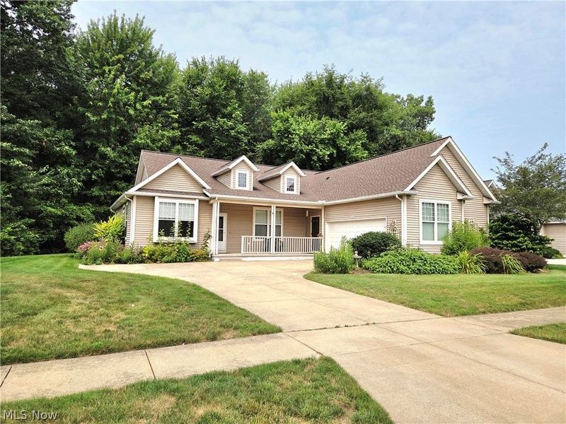 1901 Pembrooke Lane, Avon, OH 44011 Photo 3