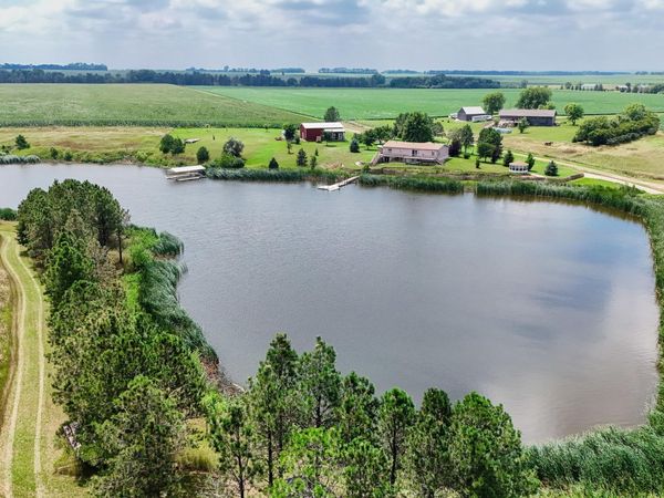 46924 298th St, Beresford, SD 57004