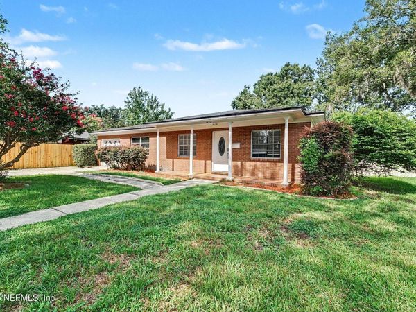1456 DANBURY Road, Jacksonville, FL 32205