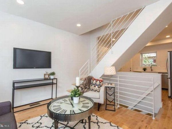 1815 WATERLOO STREET , PHILADELPHIA, PA 19122