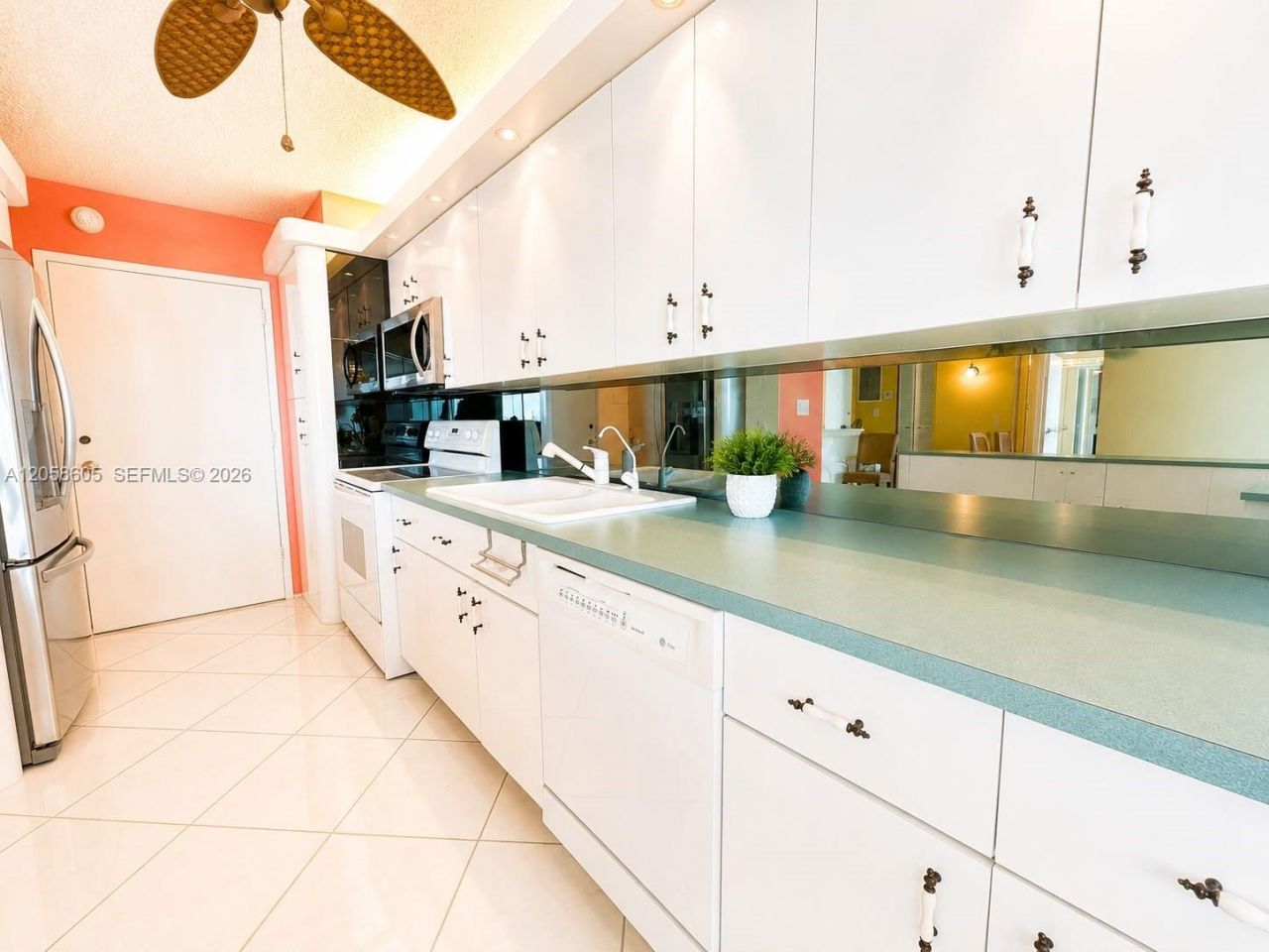 7135 Collins Ave , Unit 701, Miami Beach, FL 33141 Photo