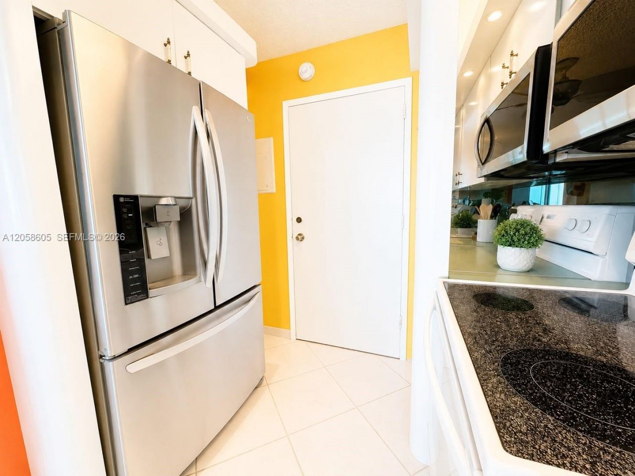 7135 Collins Ave , Unit 701, Miami Beach, FL 33141 Photo
