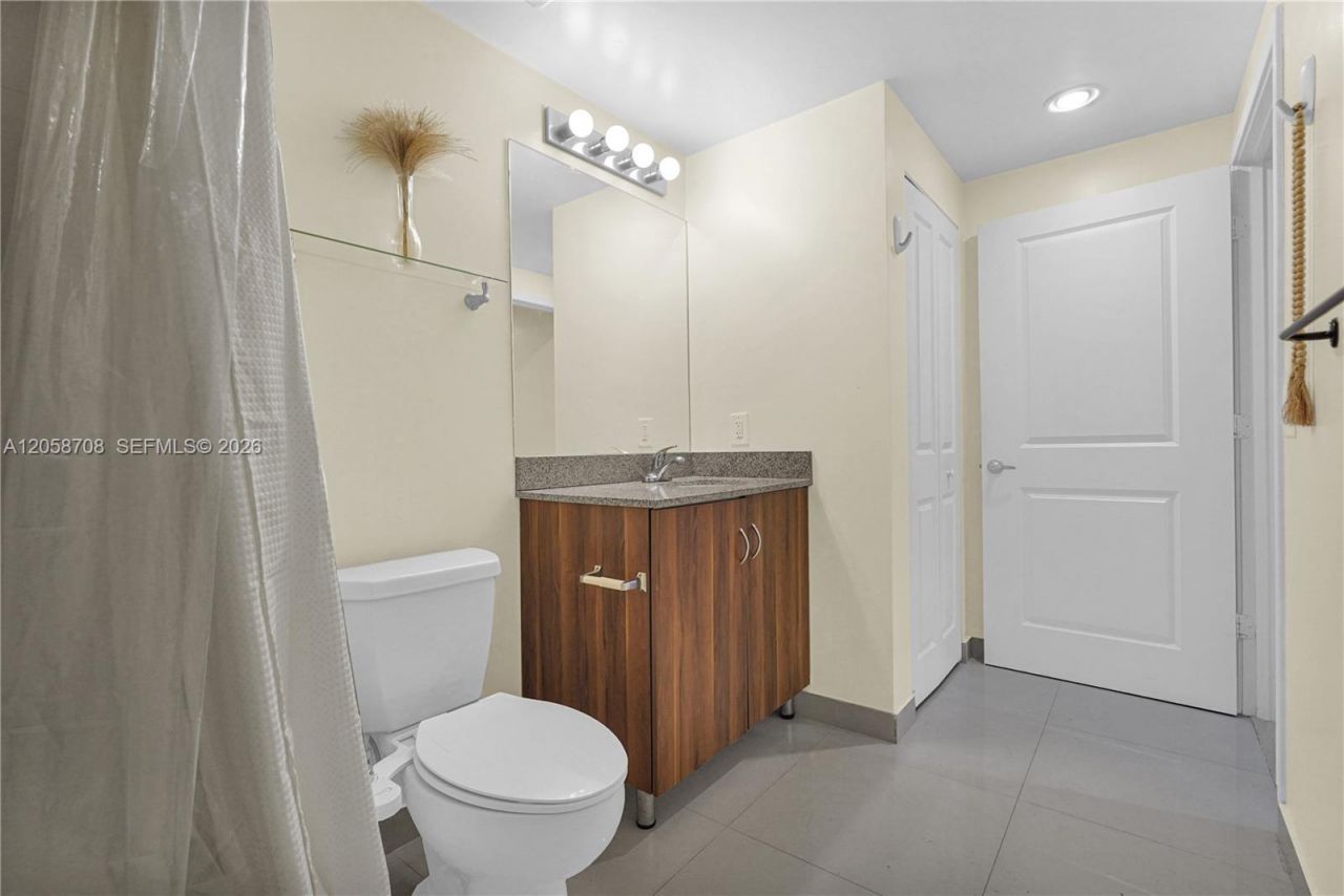 601 NE 23rd St, Unit 901, Miami, FL 33137 Photo