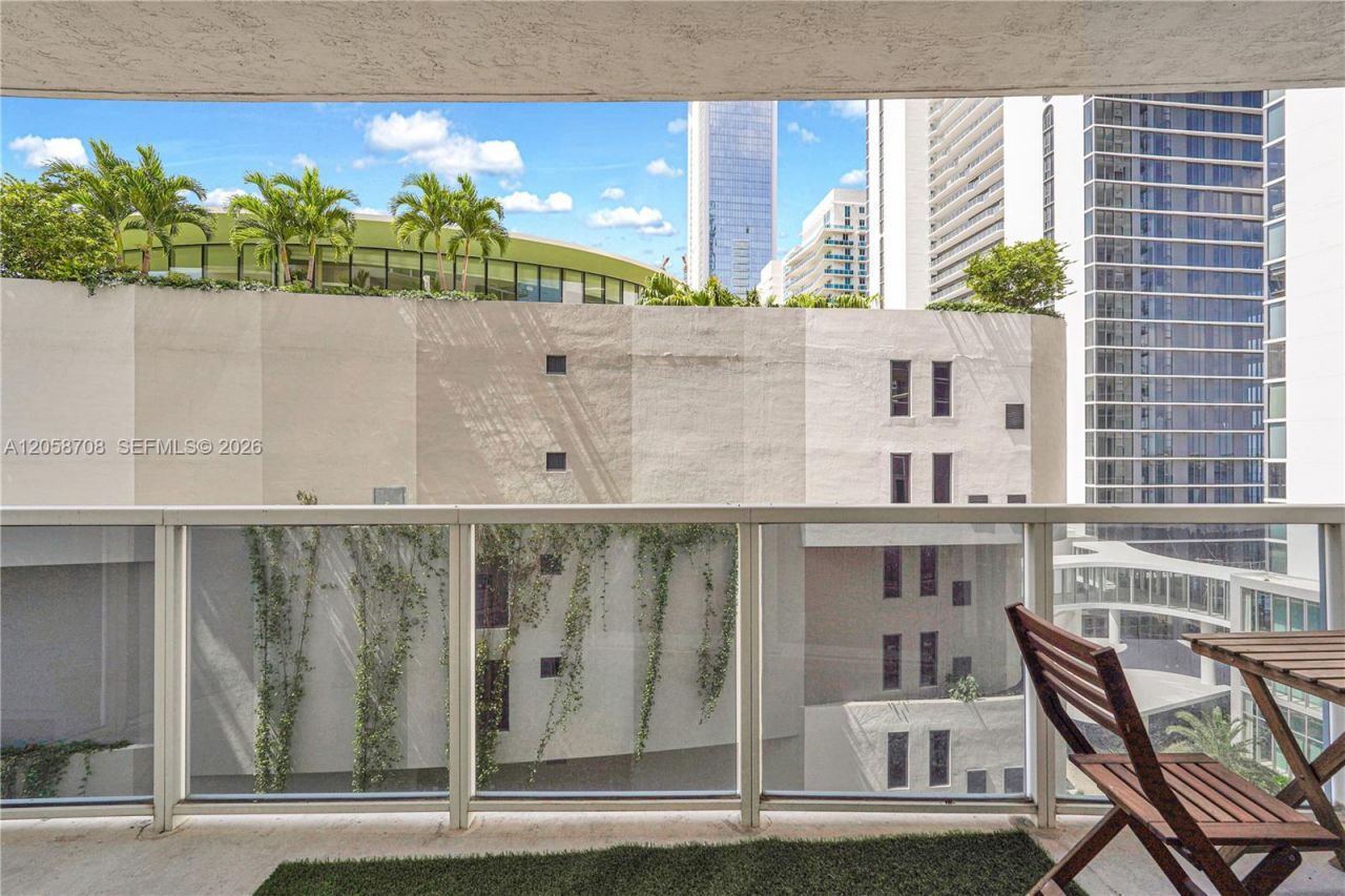 601 NE 23rd St, Unit 901, Miami, FL 33137 Photo