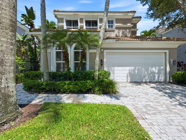 136 ANDALUSIA Way, Palm Beach Gardens, FL 33418