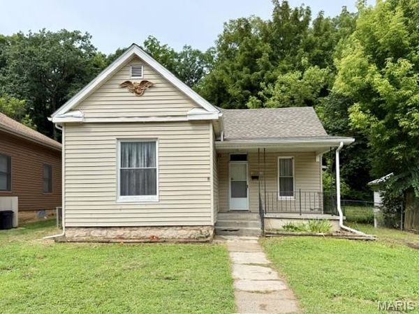 1209 Fulton Avenue , Hannibal, MO 63401