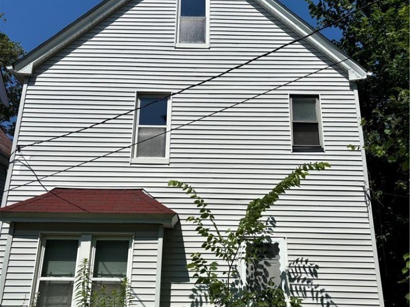 594 E 107th Street , Cleveland, OH 44108 Photo 3