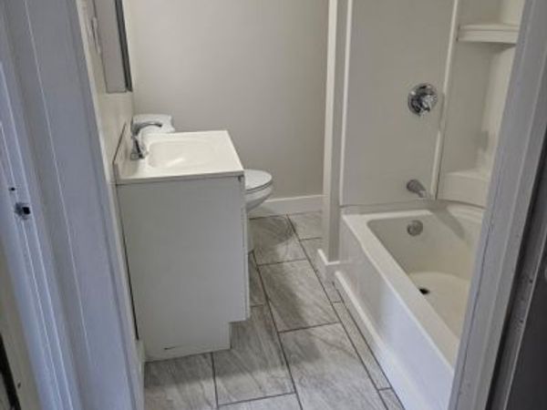 86 Pleasant, Unit 2, Leominster, MA 01453