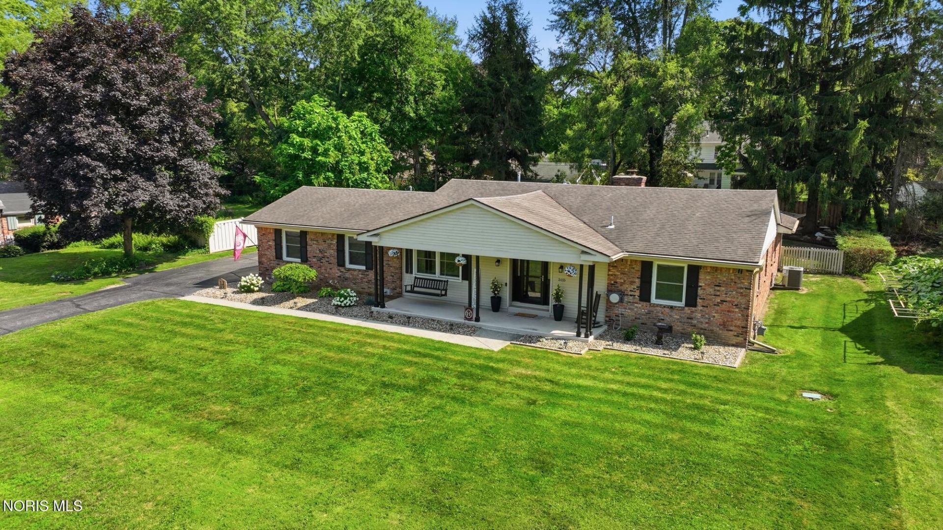 5115 Cranston Drive , Toledo, OH 43615 Main Photo