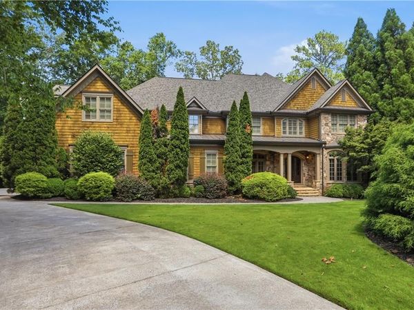 108 Waters Edge Drive , Woodstock, GA 30188