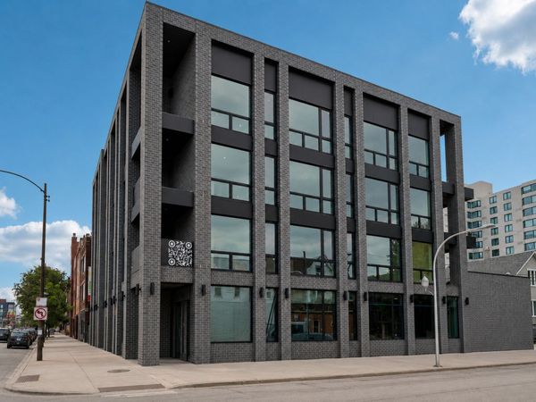 2072 N Western Avenue, Unit PH-403, Chicago, IL 60647