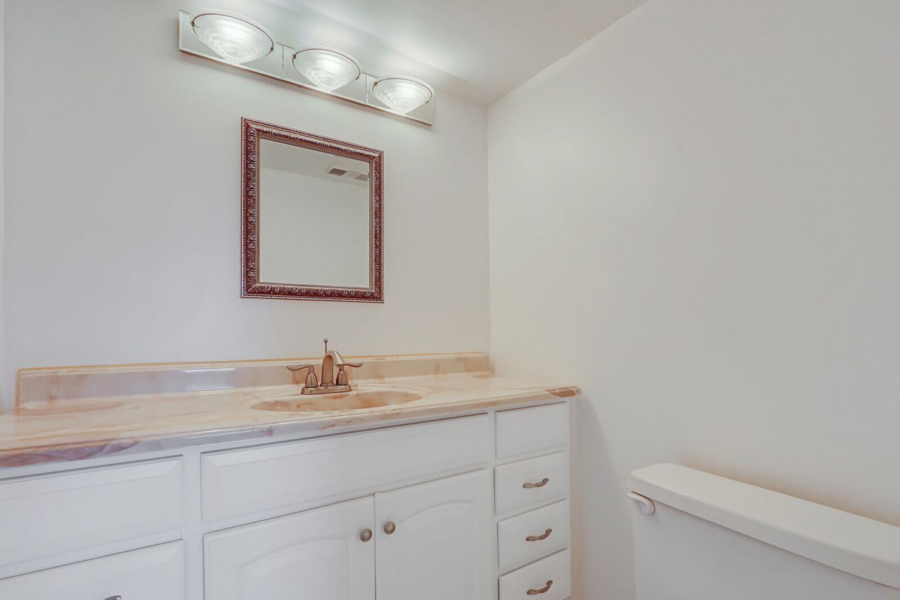 1036 Us Highway 1, Unit 224, North Palm Beach, FL 33408 Photo