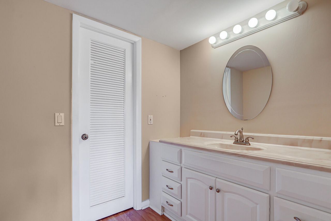 1036 Us Highway 1, Unit 224, North Palm Beach, FL 33408 Photo