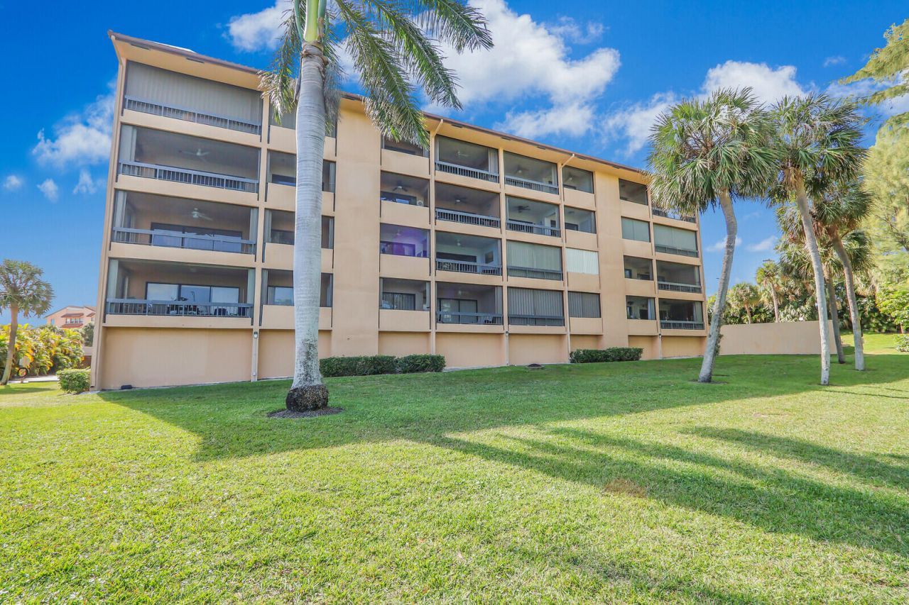 1036 Us Highway 1, Unit 224, North Palm Beach, FL 33408 Photo