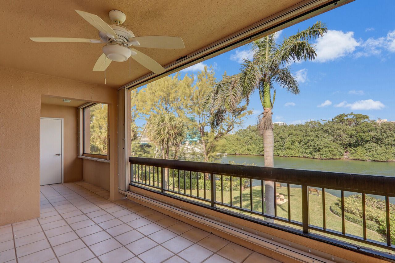 1036 Us Highway 1, Unit 224, North Palm Beach, FL 33408 Photo