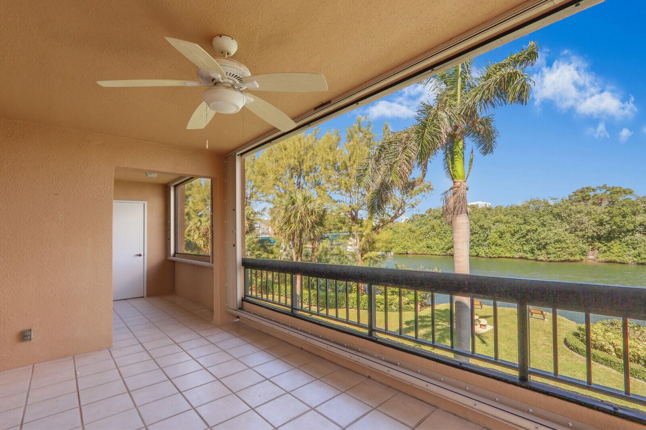 1036 Us Highway 1, Unit 224, North Palm Beach, FL 33408 Photo