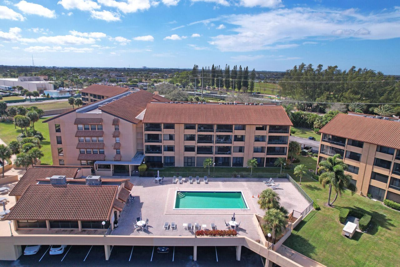 1036 Us Highway 1, Unit 224, North Palm Beach, FL 33408 Photo