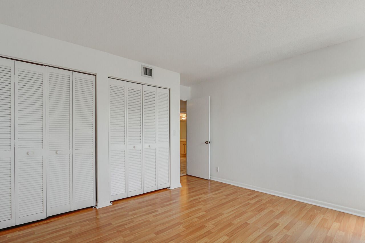 1036 Us Highway 1, Unit 224, North Palm Beach, FL 33408 Photo