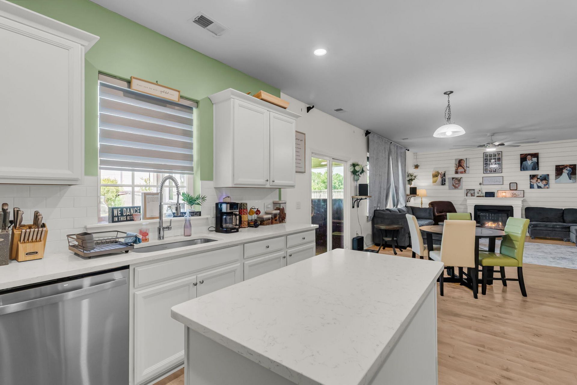 1009 Mossy Rock Drive Photo 18