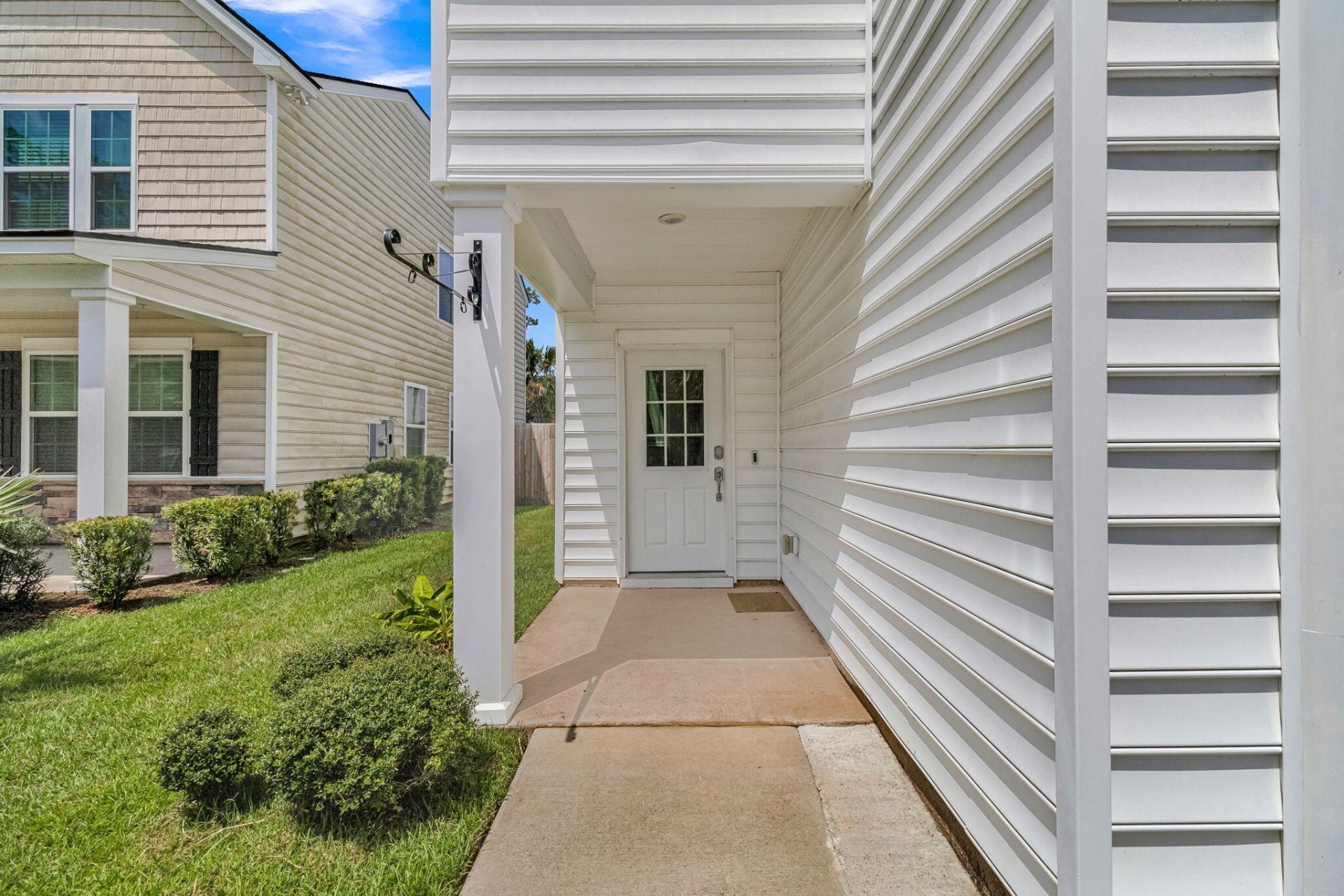 1009 Mossy Rock Drive Photo 4
